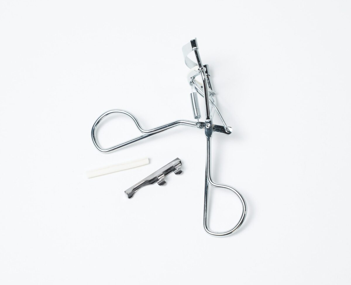 Eyelash Curler - Image 
