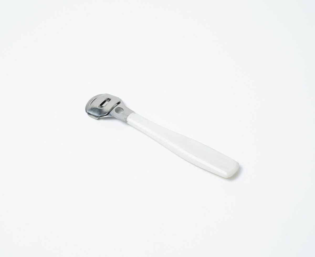 Professional Foot Scraper - Image 