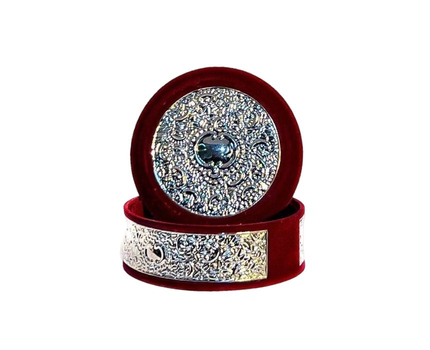 10 Jewelry Box in Red Velvet and Silver Metal - Image 1