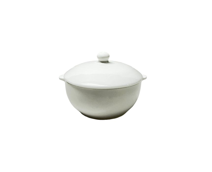 8 Porcelain Soup Bowl in White - Image 1