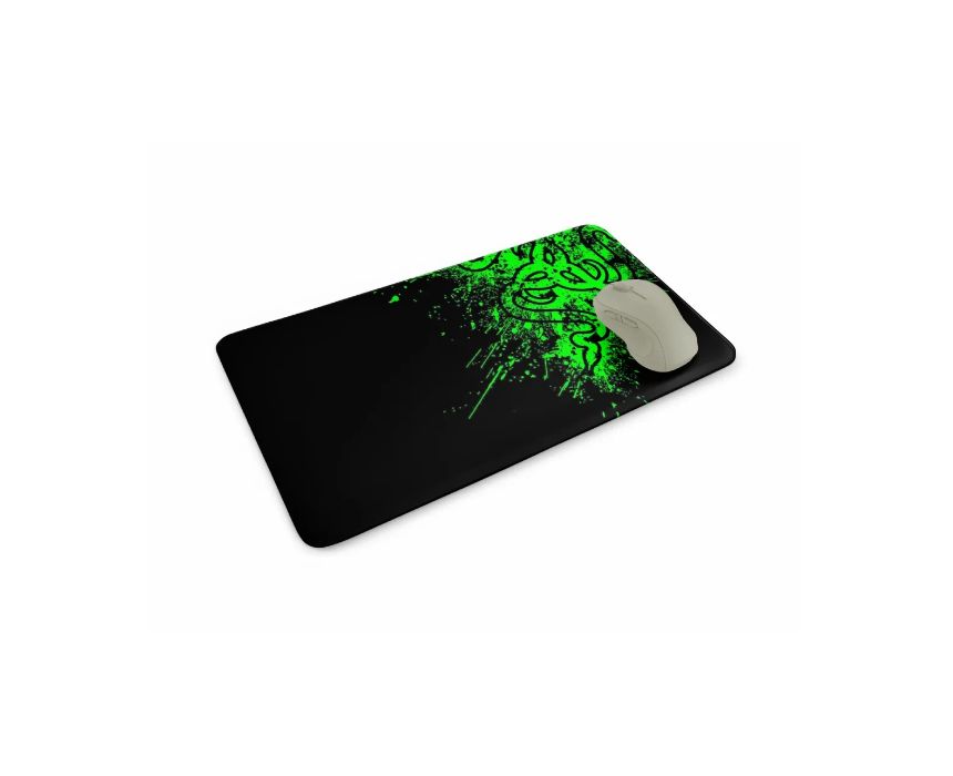 13 Razer Mousepad - Image 1
