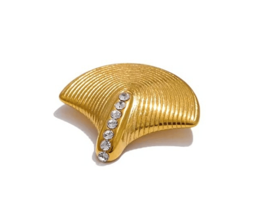 9 Shell-Shaped Golden Brooch - Image 1