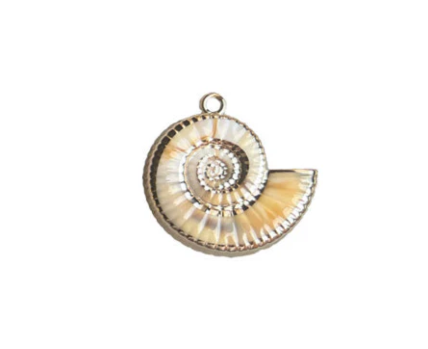 Twirly big Seashell Charm - Image 1