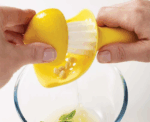 Joseph Joseph Catcher Citrus Reamer - Image 