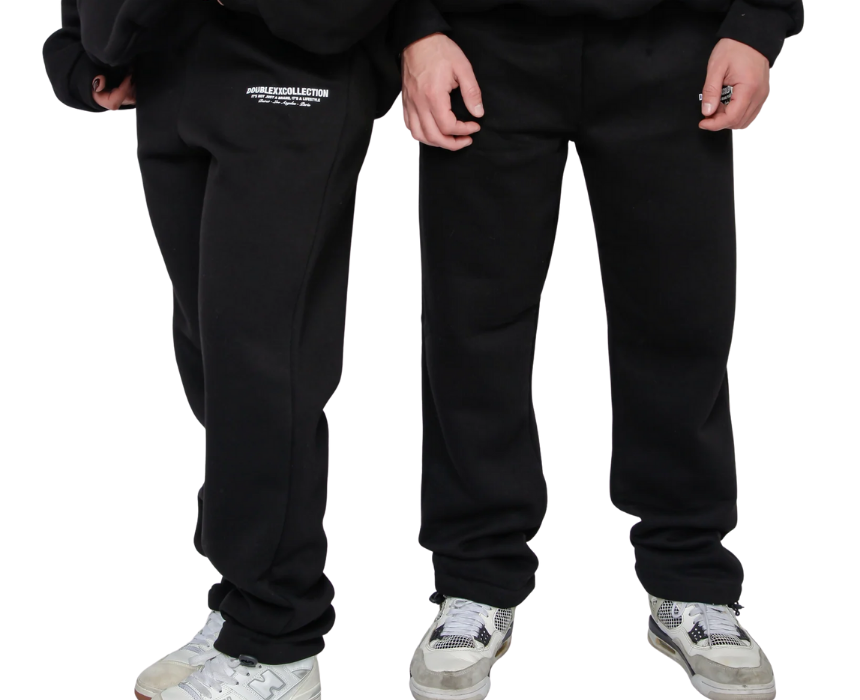 44 Classic Sweatpants in Black - Image 1