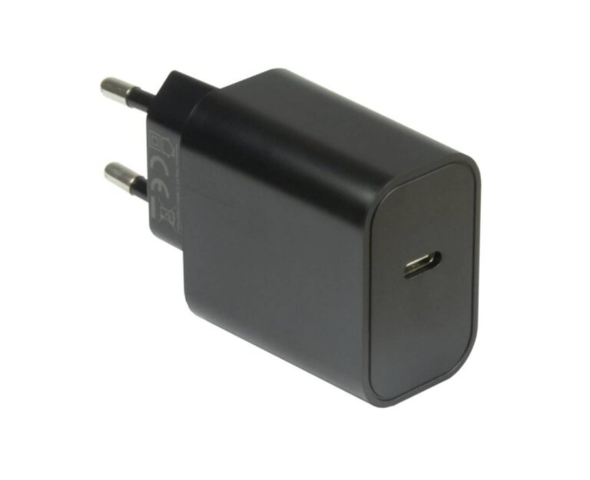 114 WIWU Fast Charging Adapter - Image 1