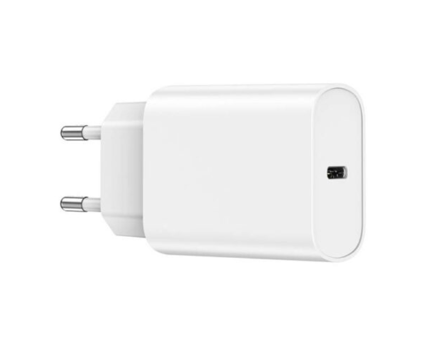 118 WIWU Fast Charging Adapter - Image 1