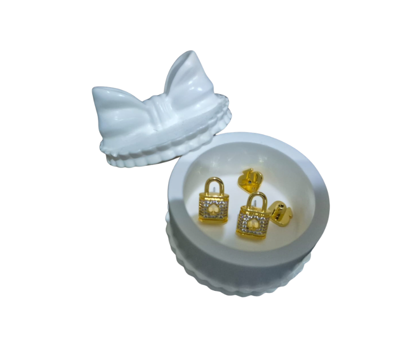 9 Mini Bow Storage Jar Candle - Image 1