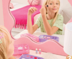 BEAUTY 2 GO COSMETIC SET FOR KIDS - Image 