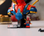 LEGO Iron Spider Man Bust 76326 - Image 