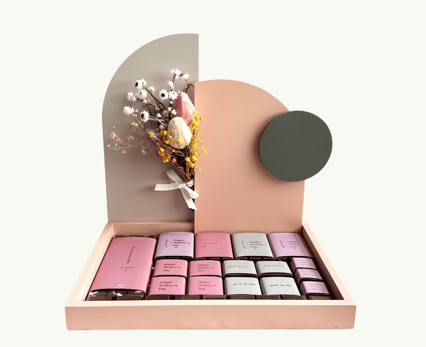 6 Mother's Day Chocolate Tray - Image 1