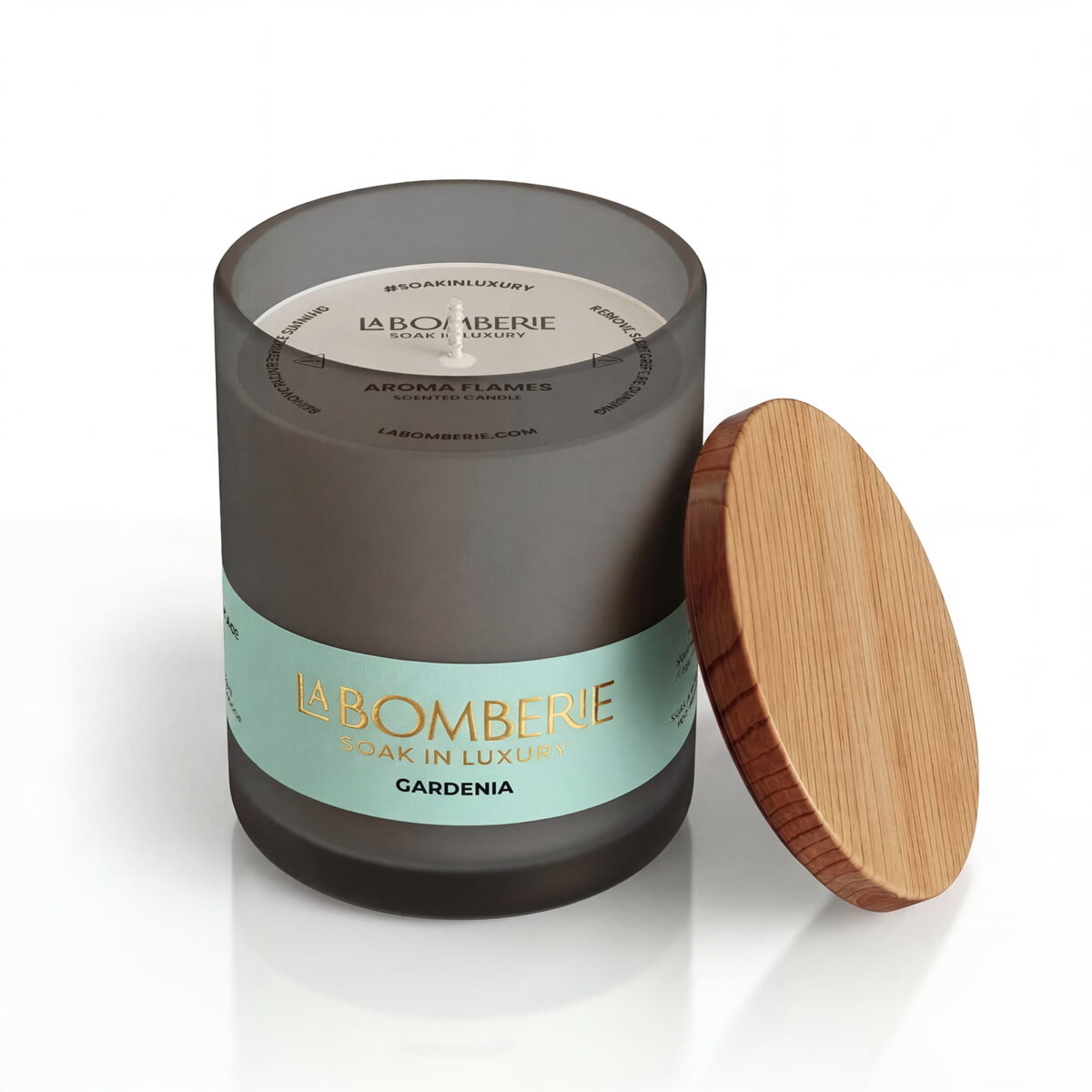 White Garden Scented Candle - Image 1