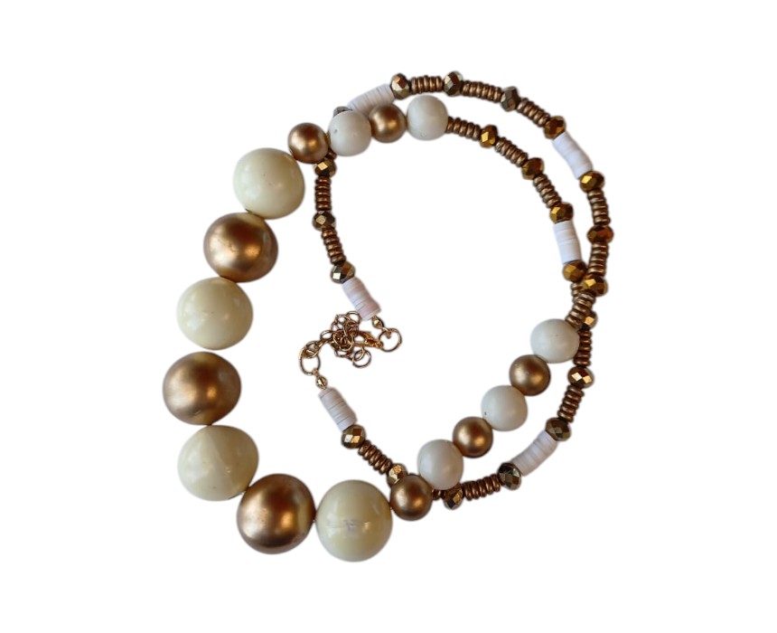 32 Bronze Pearl Beige Necklace - Image 1
