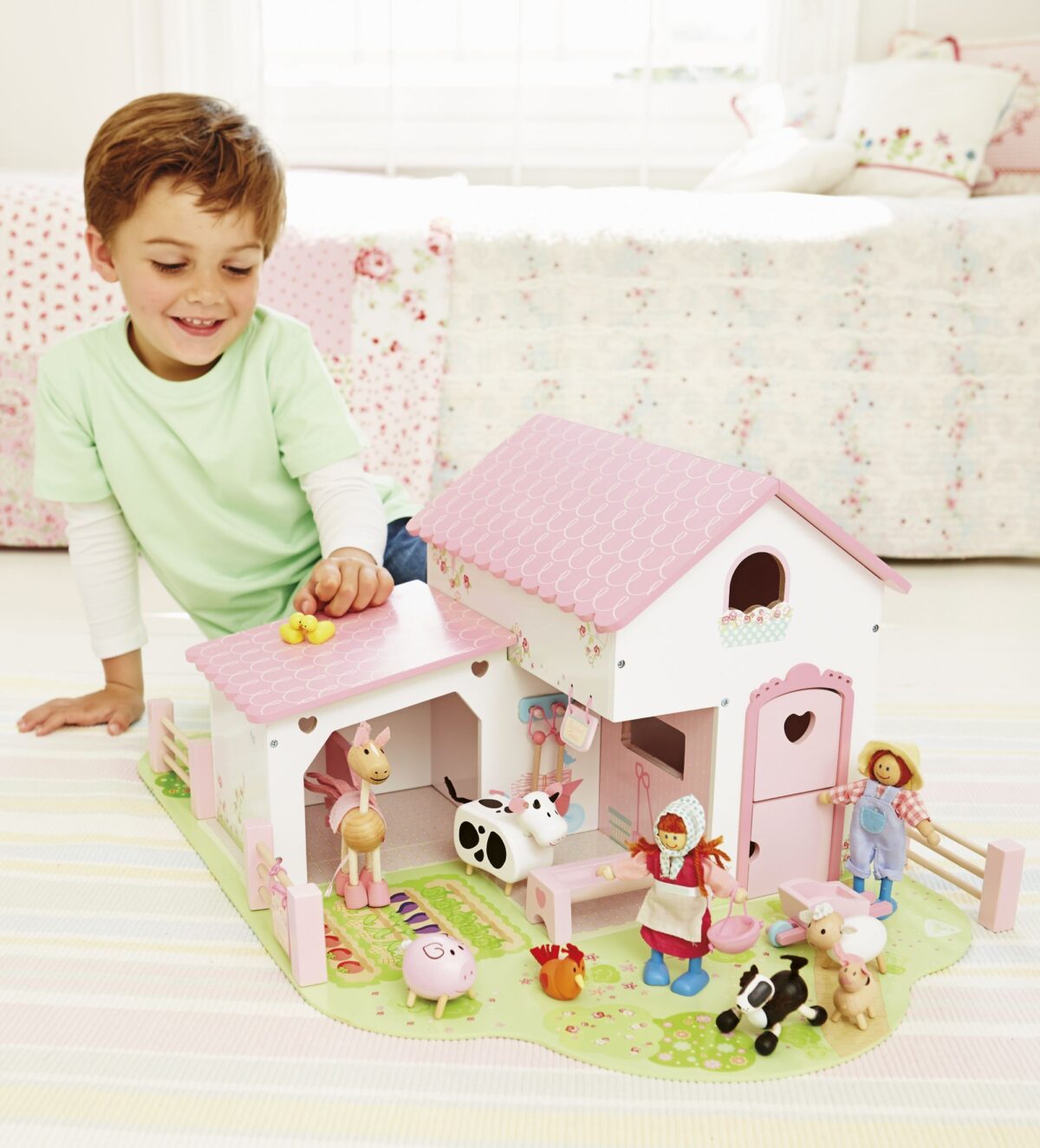 Rosebud Wooden Farm Set - Image 