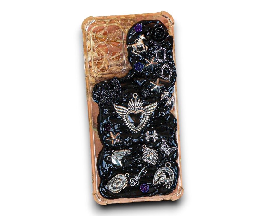 Elegant Collection Black and Silver Elegant Luxury Phone Case - Image 1