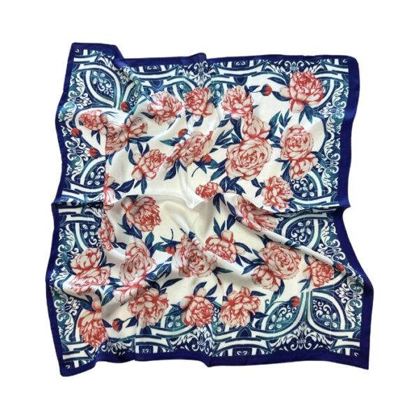 Les Roses d’Azur Scarf