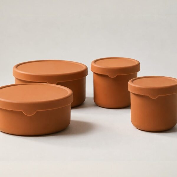 4 Pieces Silicone Food containers.