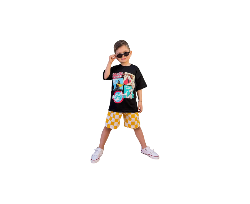 222 Looney Tunes Shorts & Tshirt Set - Image 1