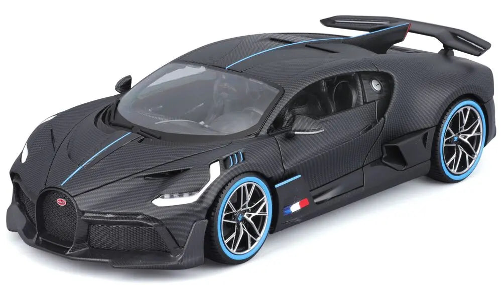 4893993111015_93ccbb6d-9622-47c1-966f-5ae9afc2f2bc Bugatti Divo 50th Anniversary 1:18