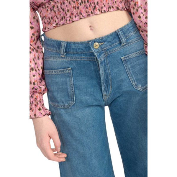 Queen Flare Jeans