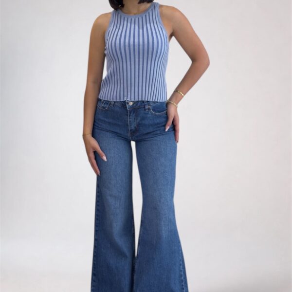 Cyra Top