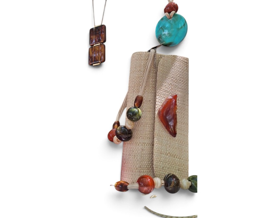Clutch-with-Brazilian-stone-1.jpg Straw Clutch with Brazilian Stone - Image 1
