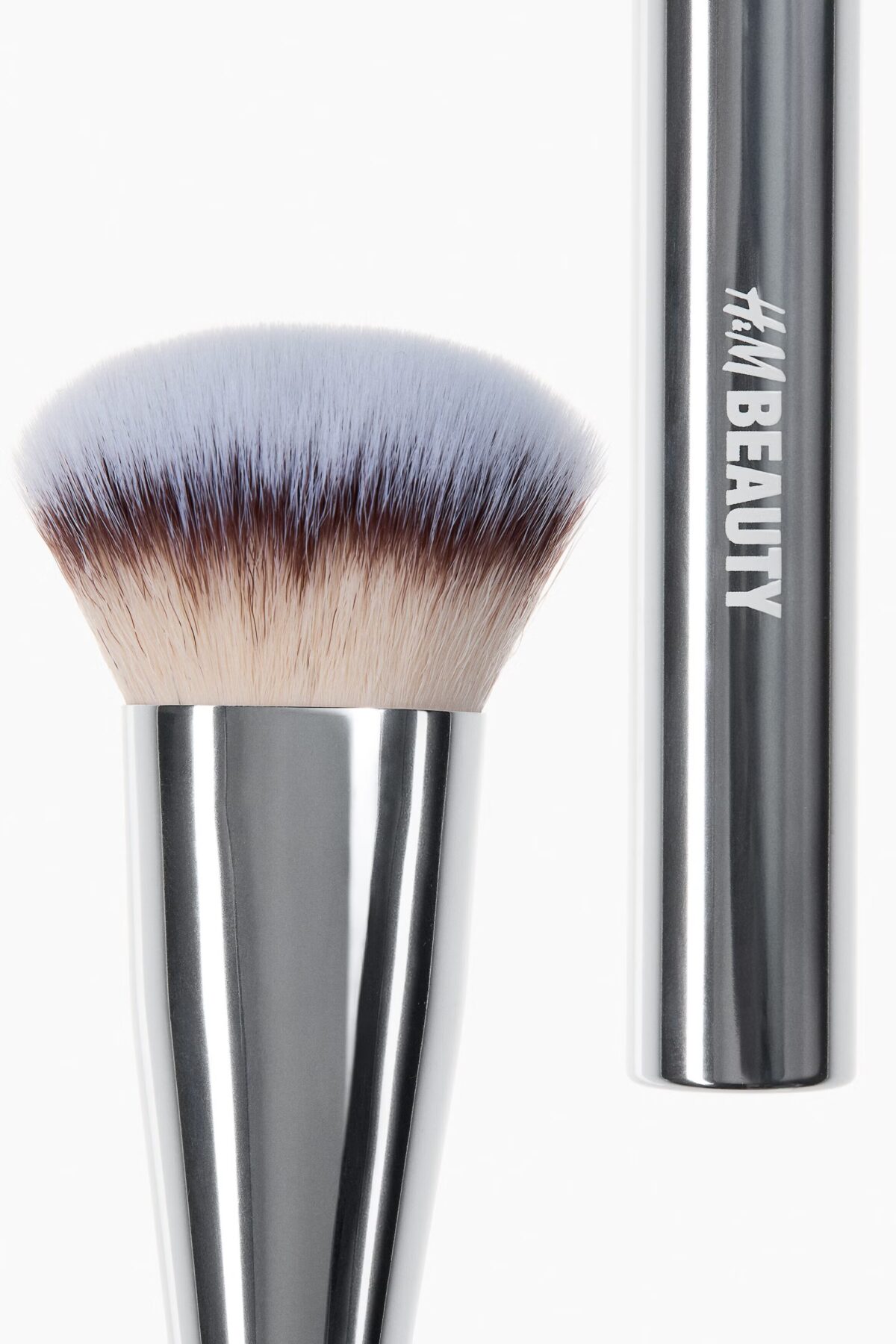 H&M Limited Edition Buffing Foundation Brush - Image 
