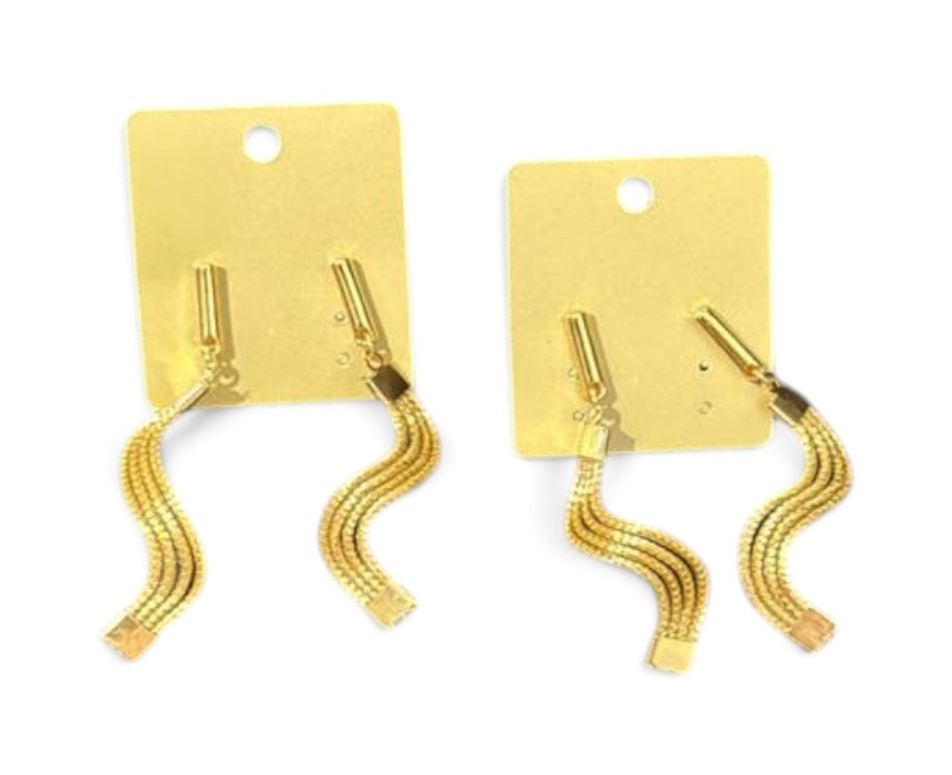 Earrings-wavy-1.jpg Wavy Capim Dourado Earrings, Gold - Image 1