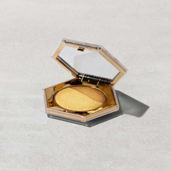 Fenty Beauty Diamond Bomb All-Over Highlighter (trophy wife)