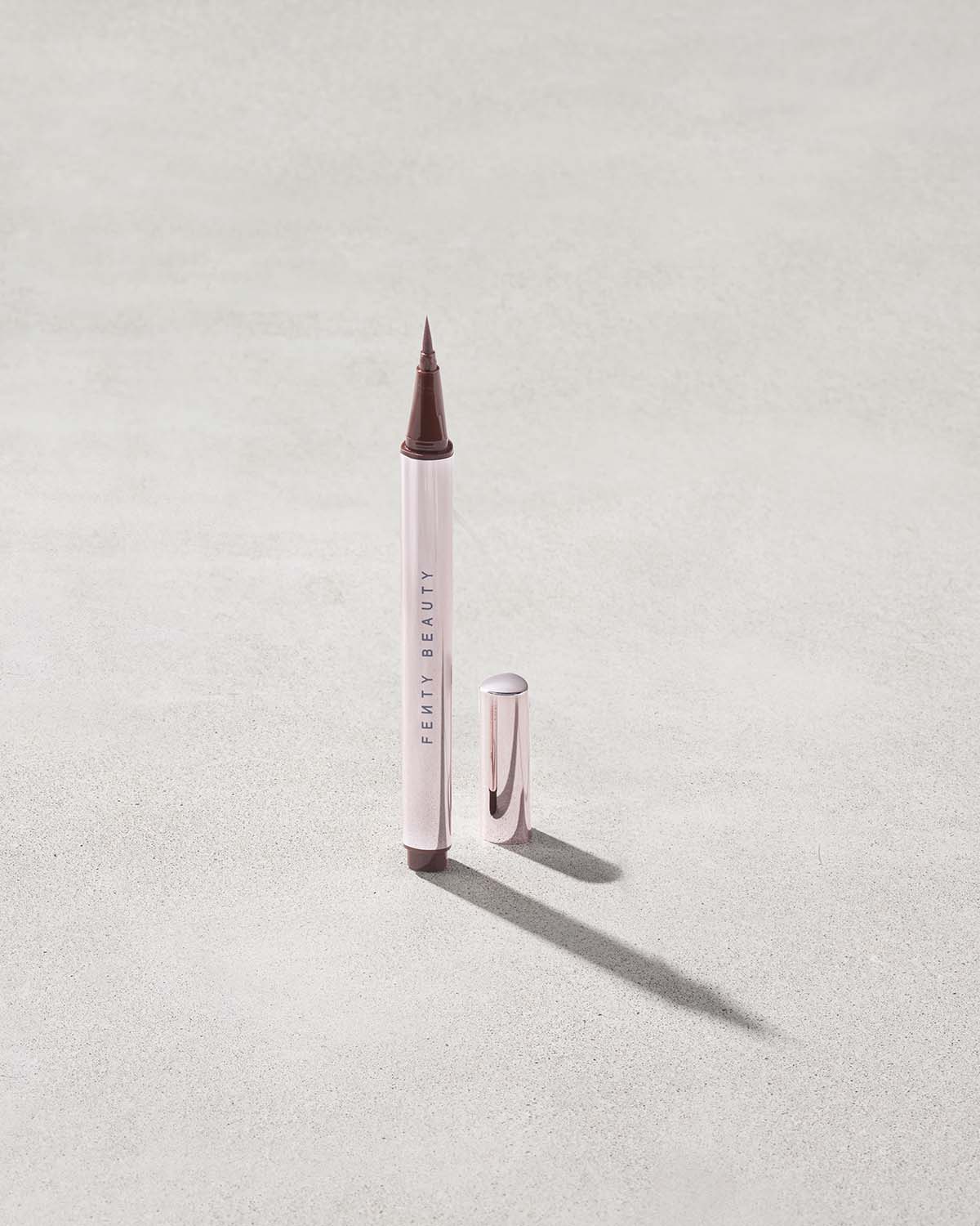 FENTY FYNLINER LIQUID EYELINER LONGWEAR (BROWN)