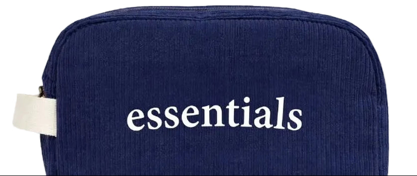 LOrealParis_SkincareThatWorks_Shopbundlesatupto30_off_getapouchGIFT_fe Free Gift Essentials Pouch Navy Blue