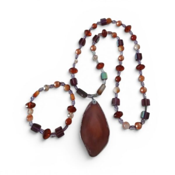 Irr. P. S. Handmade Necklace Bracelet Set