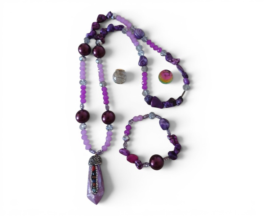 image - 2026-07-23T151321.215 P.S.S. Handmade Necklace Bracelet Set - Image 1