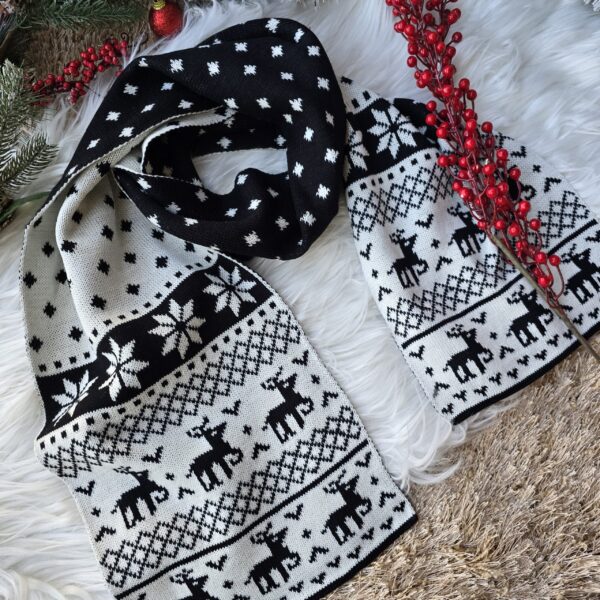 B. Nordic Charm Shawl: Black* White
