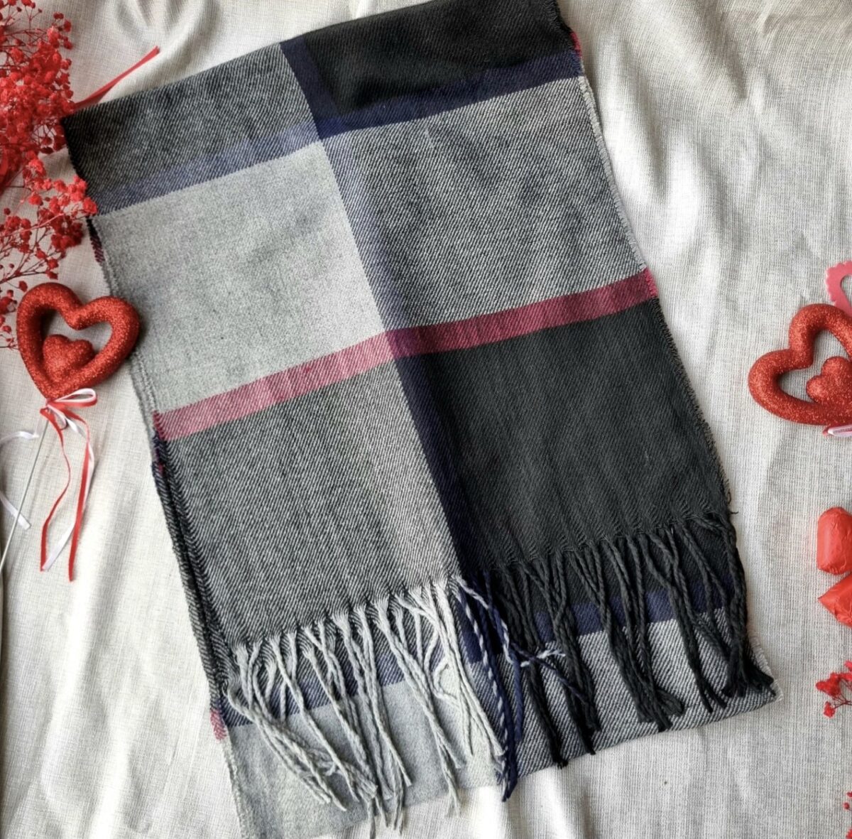 1001045175-1 B. Men Scarves: City Scarf