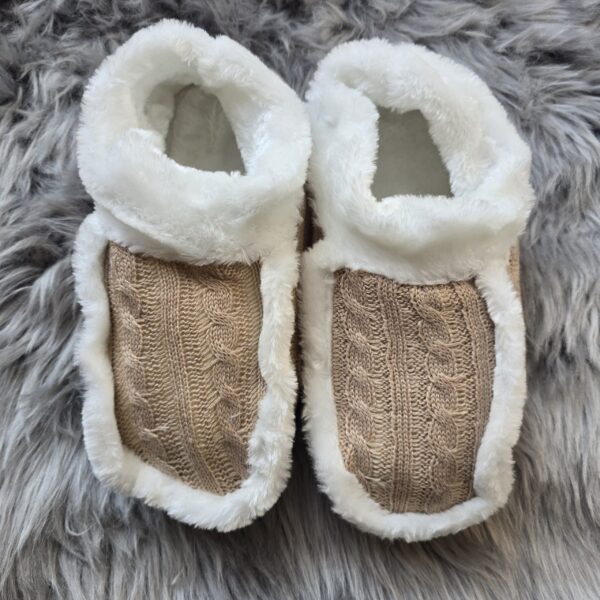 Braided Slippers: Beige