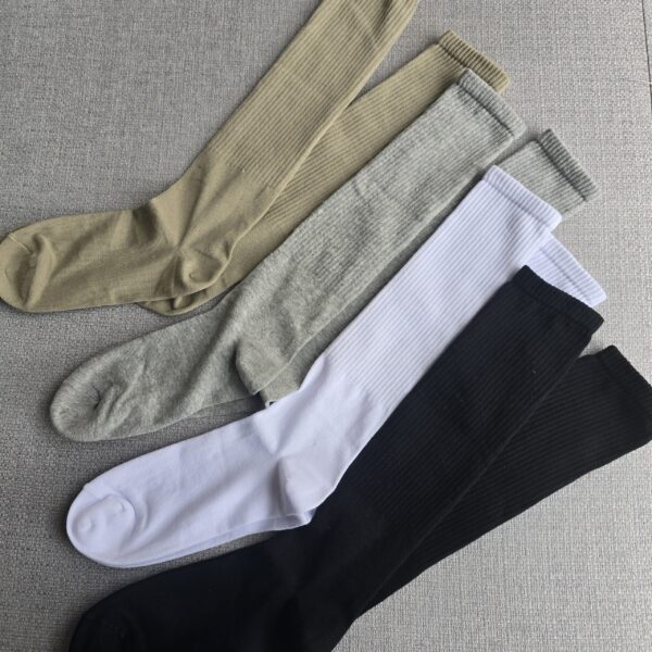 High Knee Ribbed socks
