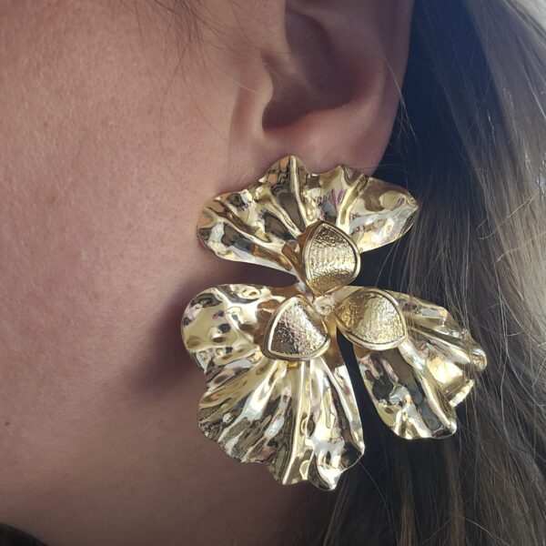 A. Fleur d'or: Golden Bloom