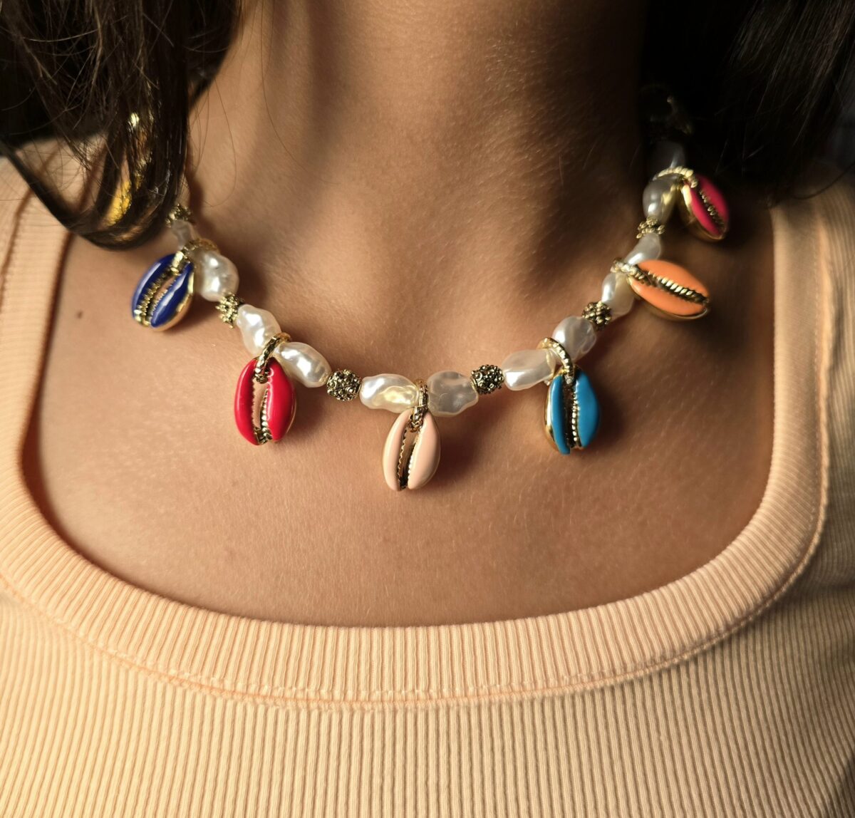 Candy Shells Necklace: Big Pearls