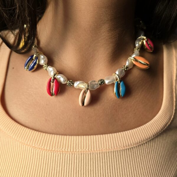 Candy Shells Necklace: Big Pearls