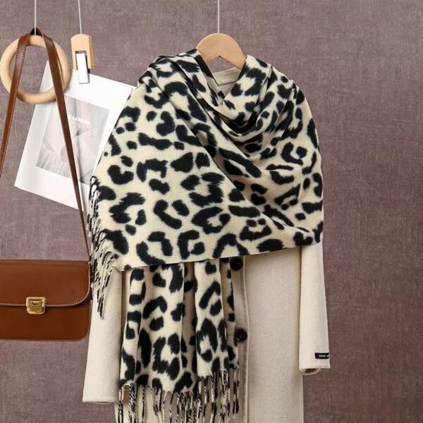Cashmere Scarf: Urban Wild