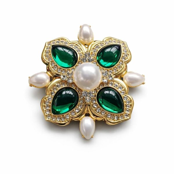 Z. Dynasty Broche
