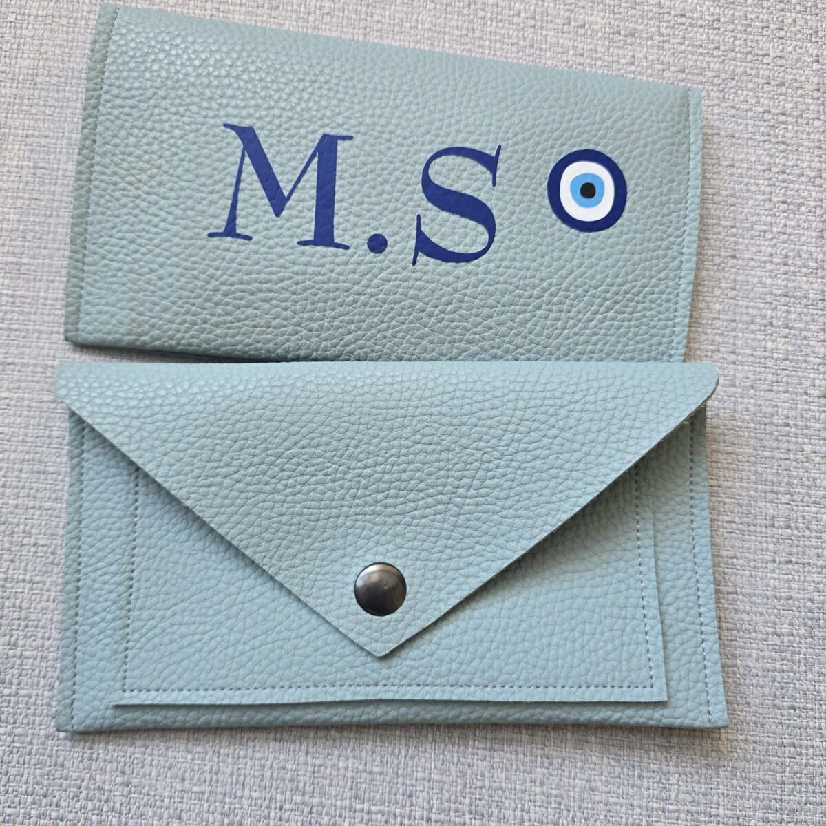 Customized Wallet: Blue Eye