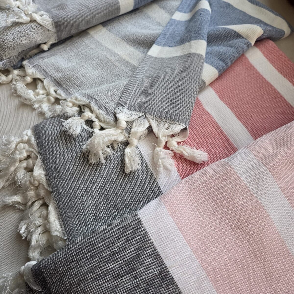 Peshtemal Towels: Lined Colored