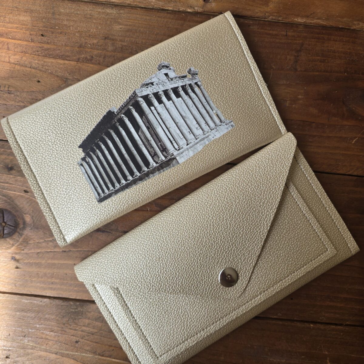 1003548595-scaled-1 3al Lebnene wallets: Baalback