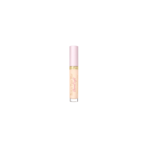 Illuminating Smoothing Concealer Too Faced