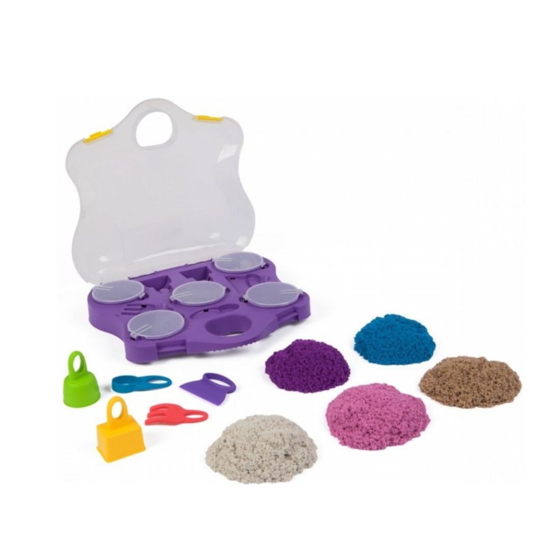 61_iuG1fqUL._AC_SL1100_7d54cc89-11bb-4ec2-b304-9aabfc51911e Kinetic Sand Variety Case Playset