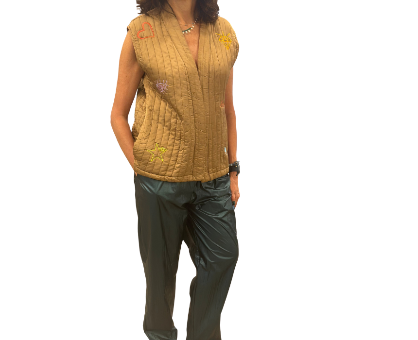 8 Embroidered Beige Doudoune Gilet - Image 1