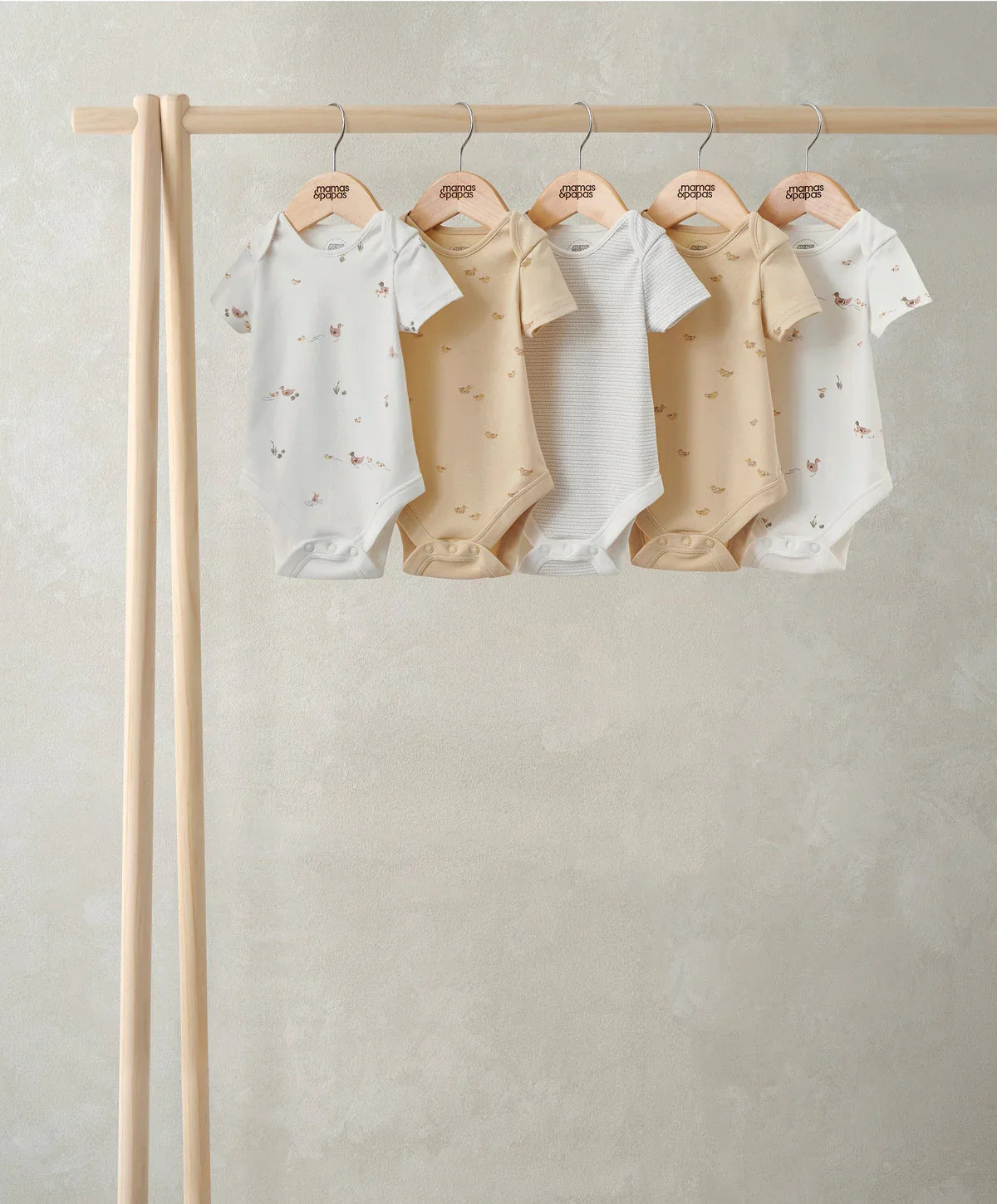 S79GN5QB1_a736977a-28ea-407e-8201-718b85ece4b7 Duckling Short-Sleeved Bodysuits (Pack of 5)