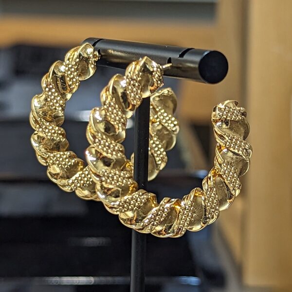 VENUS HOOPS